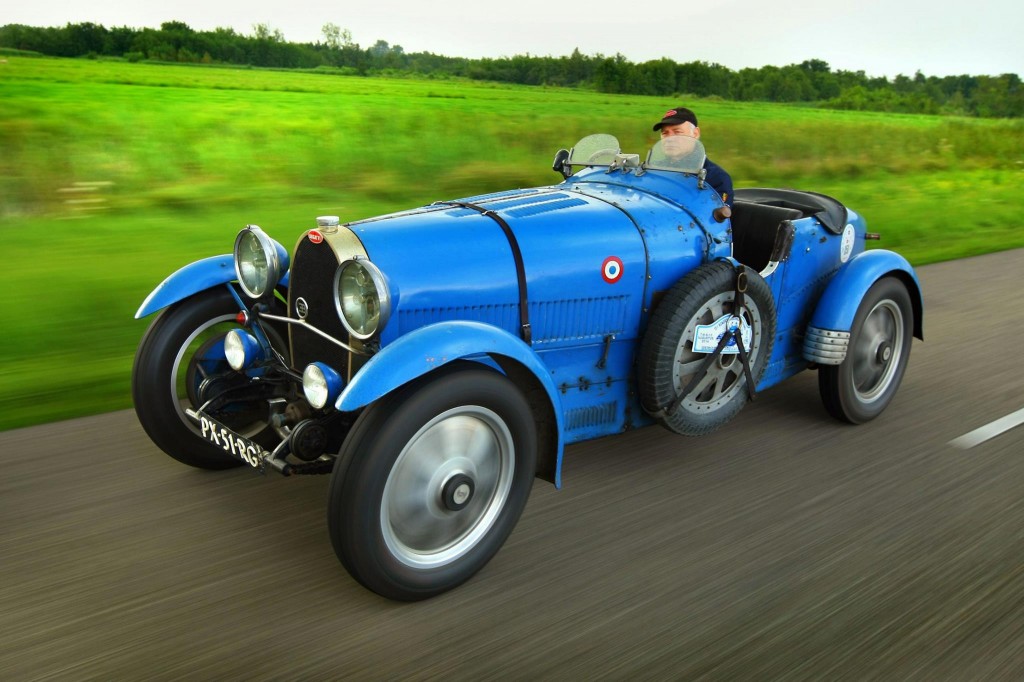 Afleiding lexicon kalf Bugatti klaar voor Zandvoort - Perrysnijders.nl